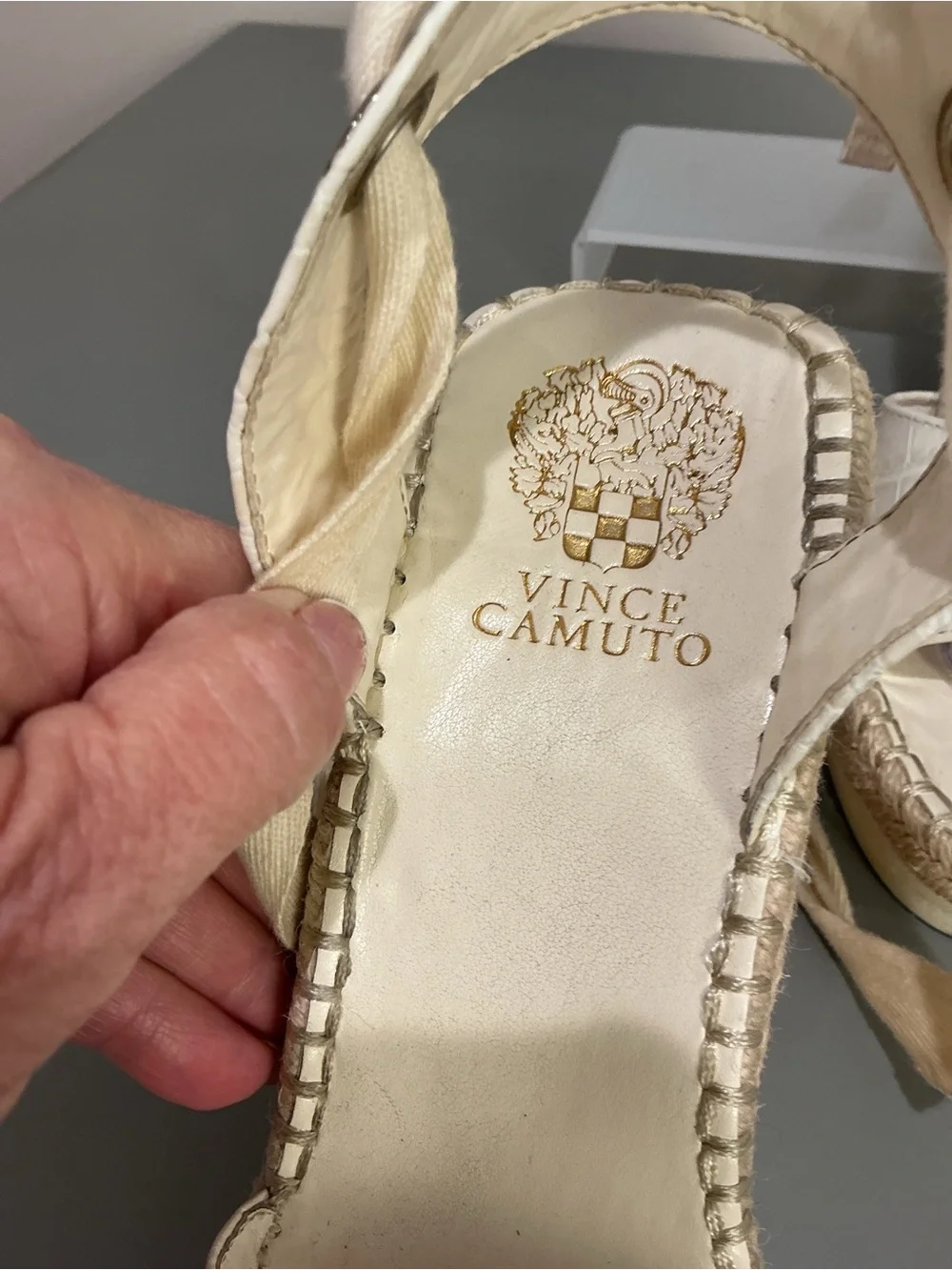 Vince Camuto Bendsen Cream Croc-Embossed Ankle-Tie Wedge sandals, size 9.5
